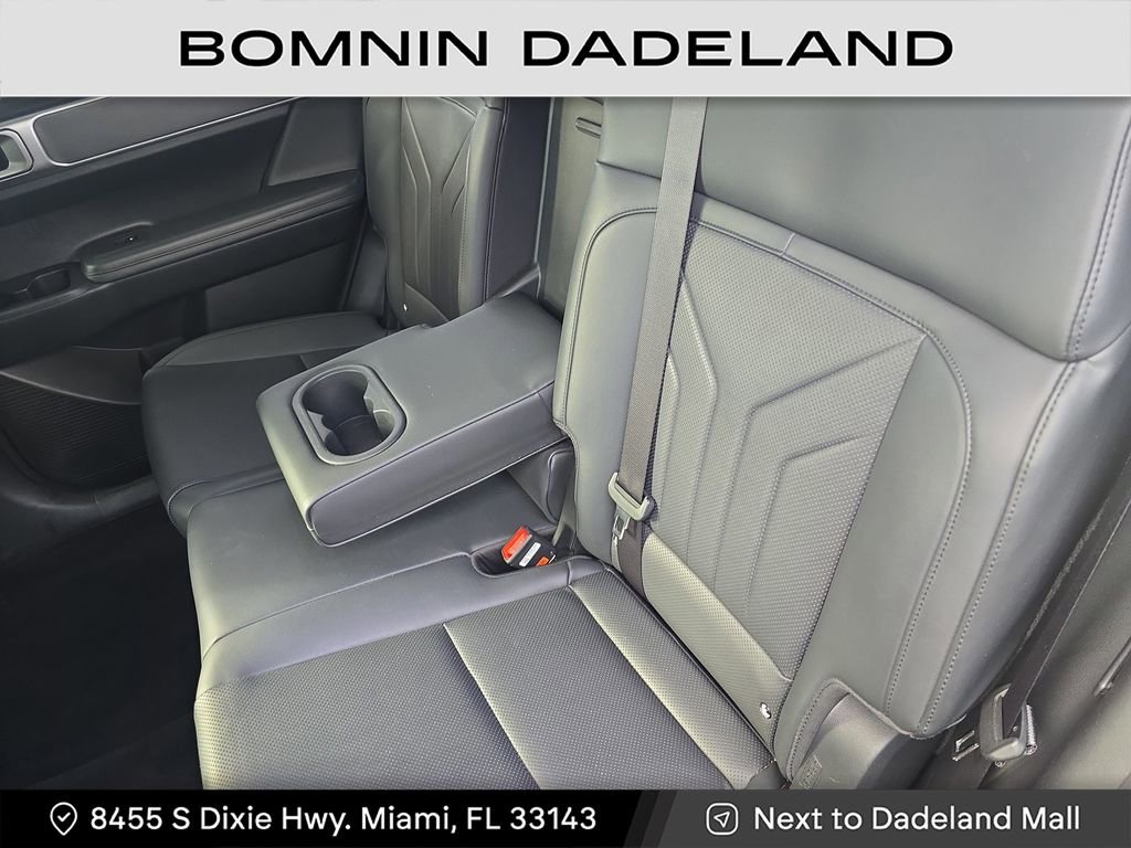 Used 2024 Hyundai Santa Fe SEL image 11