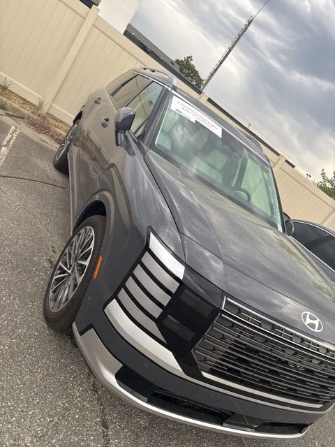 Used 2026 Hyundai Palisade Calligraphy image 3