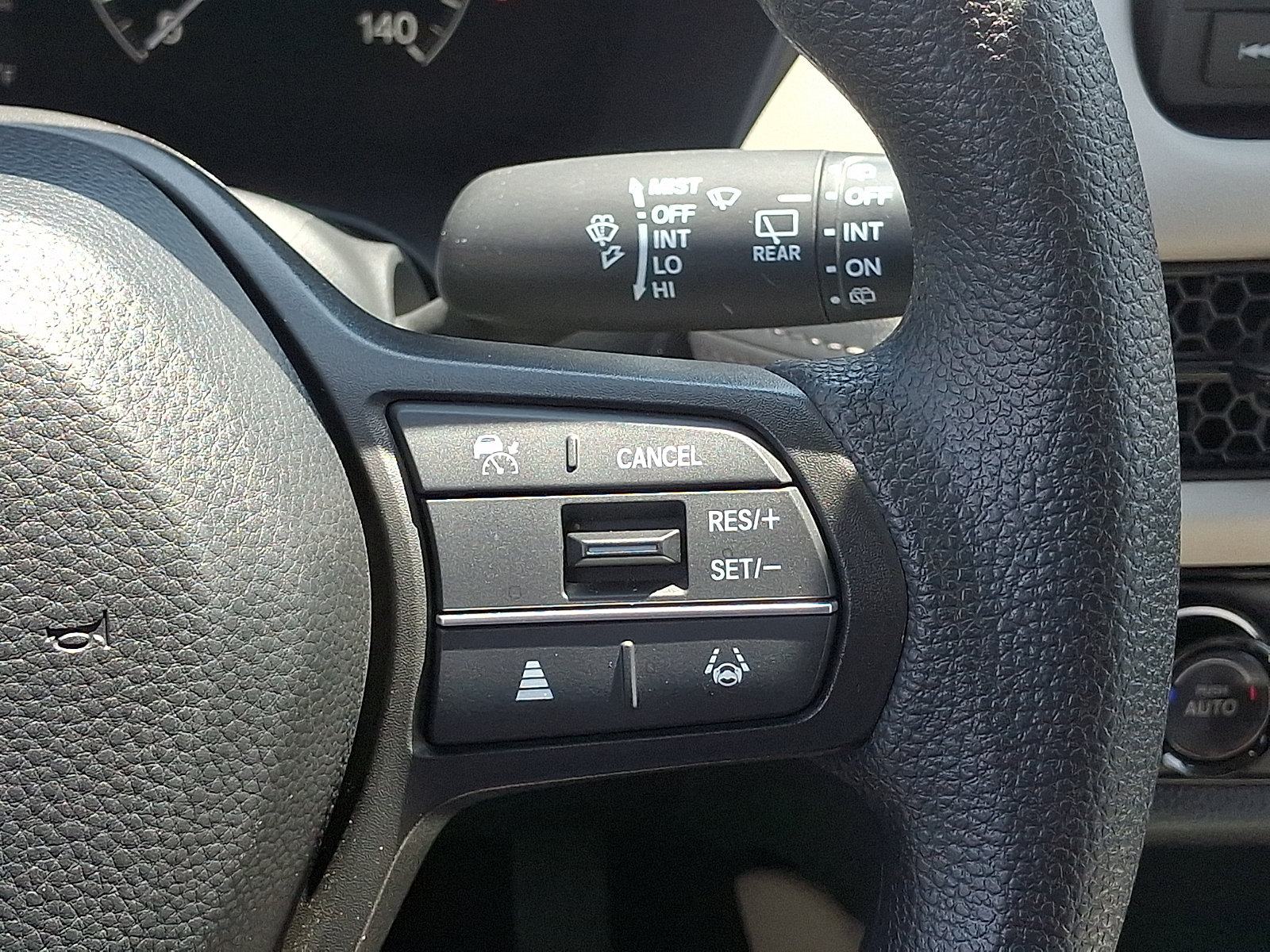 Used 2025 Honda HR-V LX image 22