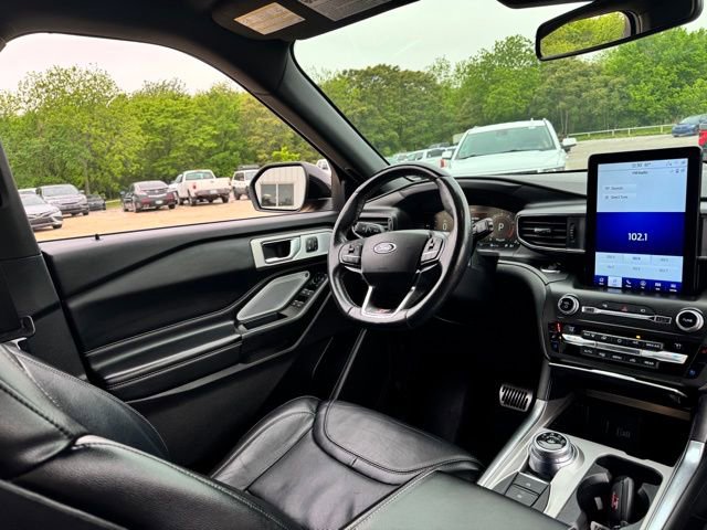 Used 2020 Ford Explorer ST w/ ST Street Pack image 32