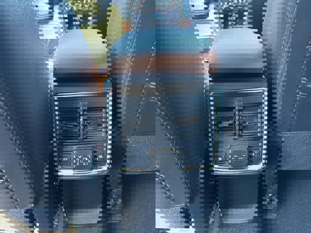 Used 2023 Subaru Forester Touring image 27