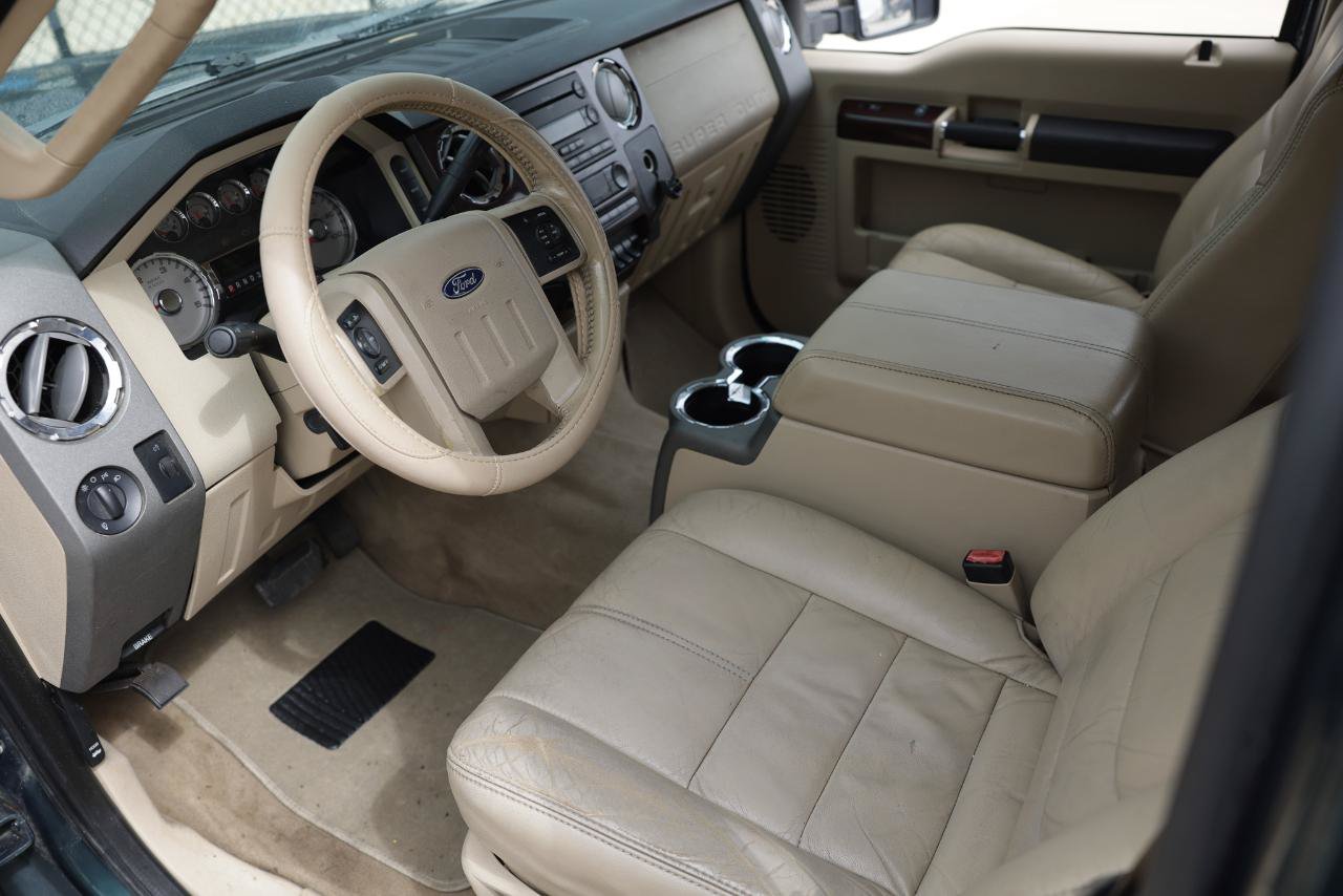 Used 2008 Ford F350 Lariat RWD image 4