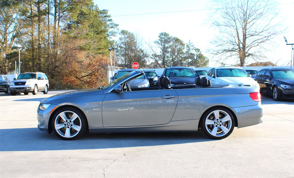 Used 2008 BMW 335i Convertible image 6