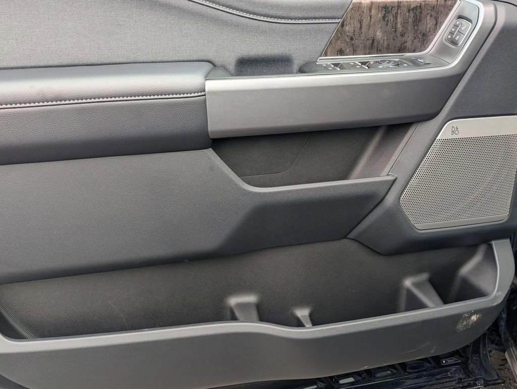 New 2025 Ford F250 Lariat w/ Lariat Ultimate Package image 24