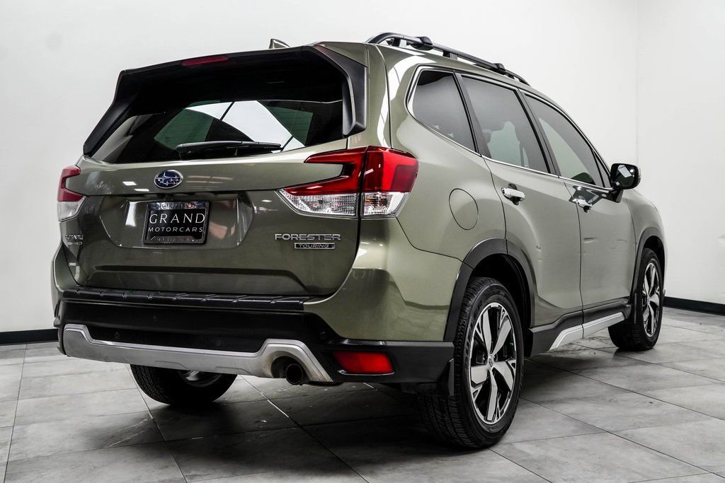 Used 2019 Subaru Forester Touring image 12