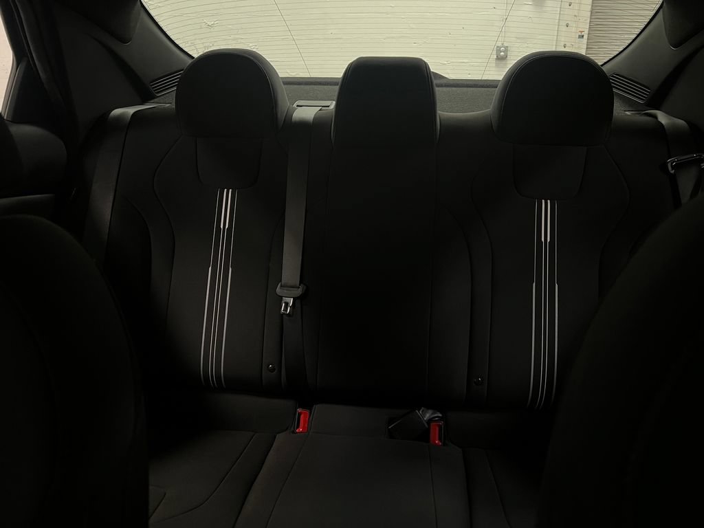 Used 2025 Hyundai Elantra SEL FWD image 27
