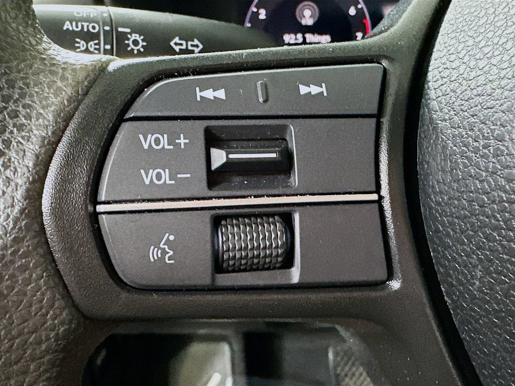 Used 2025 Honda Accord SE image 21