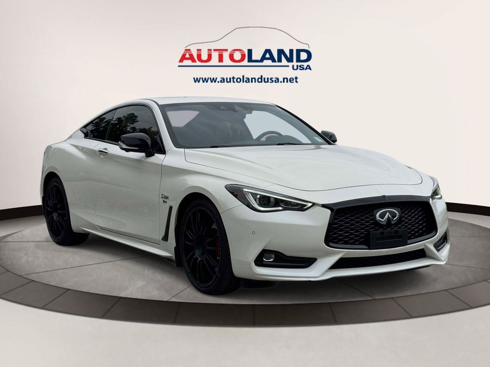 Used 2019 INFINITI Q60 Red Sport 400 AWD/4WD image 2