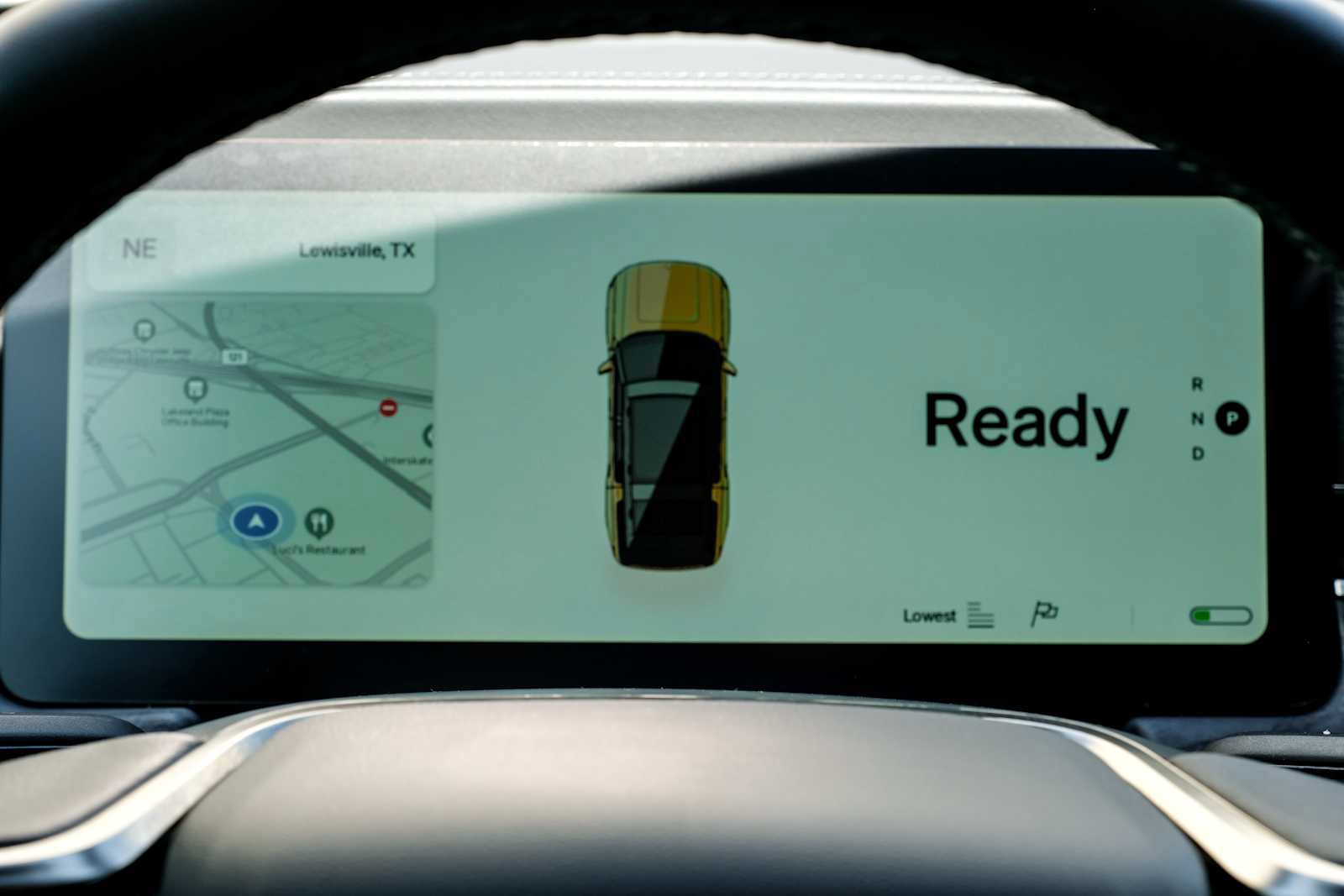 Used 2023 Rivian R1S Adventure image 19