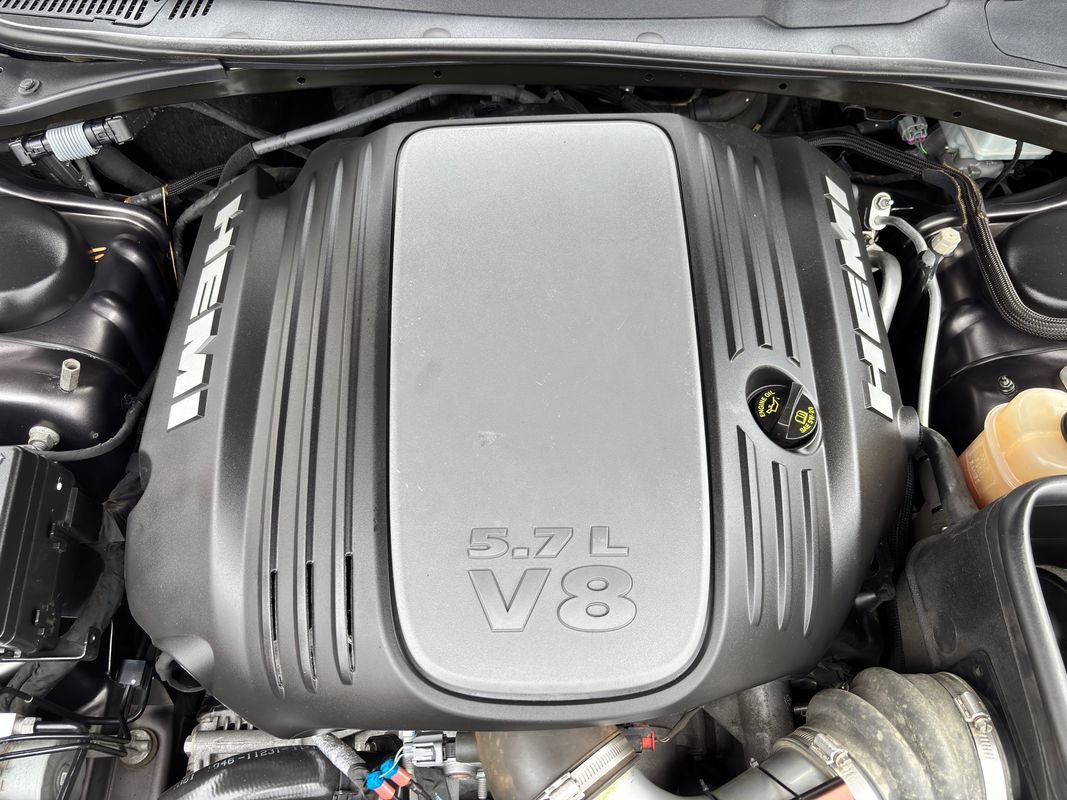 Used 2016 Dodge Challenger R/T w/ Blacktop Package RWD image 25