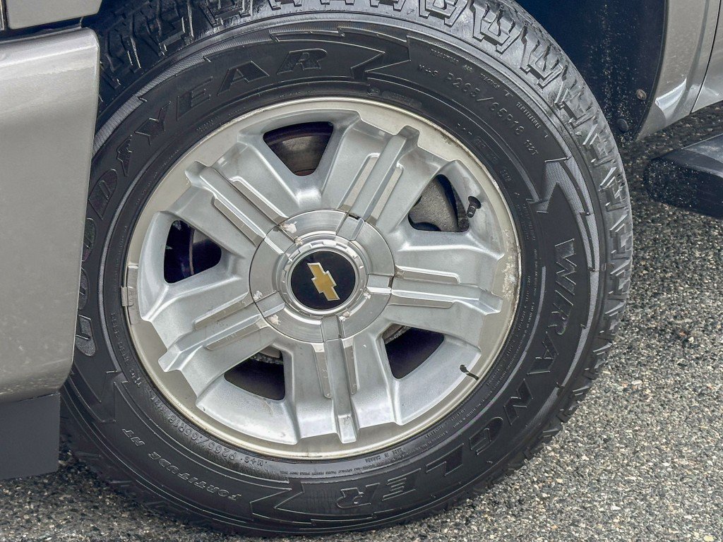 Used 2009 Chevrolet Silverado 1500 LT w/ Power Pack Plus AWD/4WD image 6