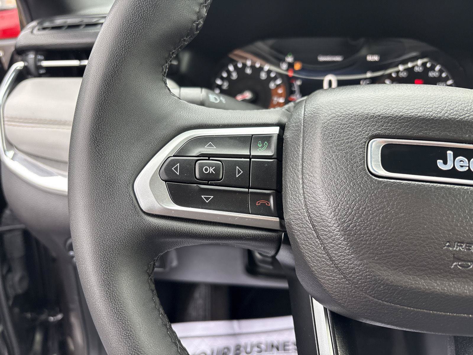 Used 2023 Jeep Compass Limited AWD/4WD image 18