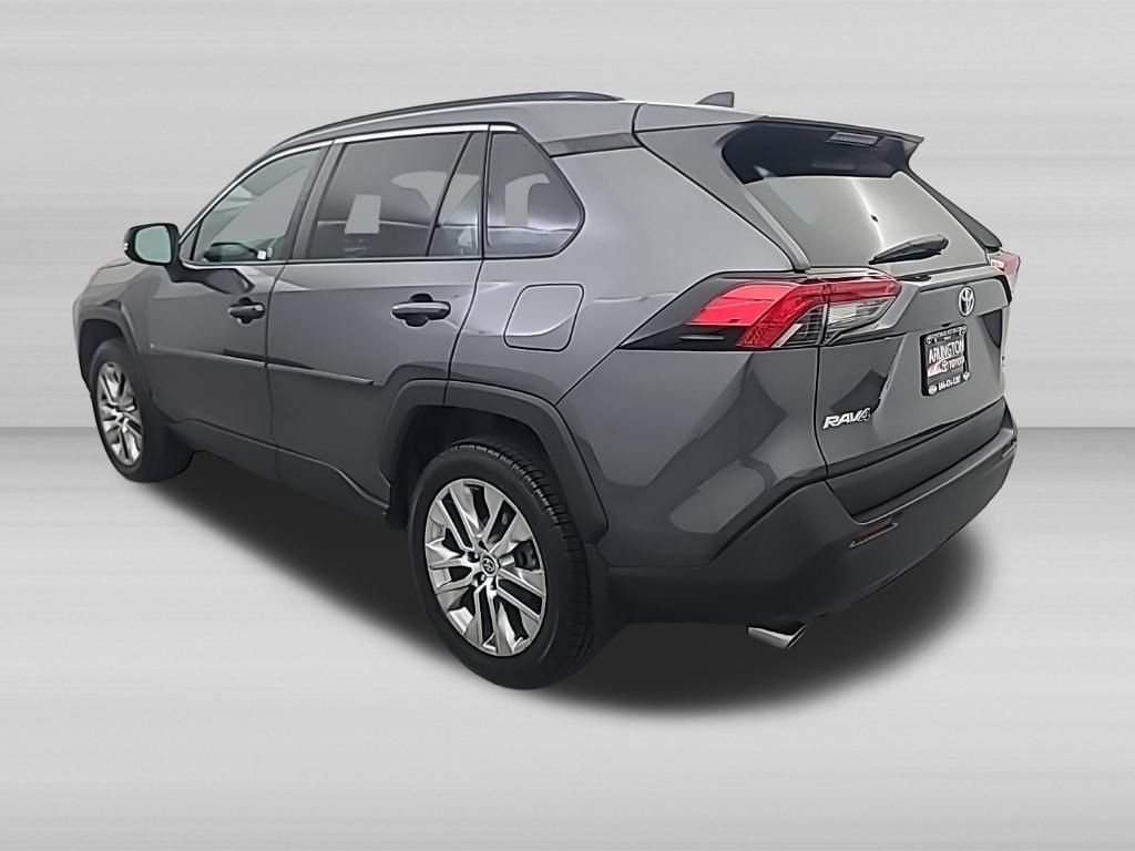 Used 2021 Toyota RAV4 XLE Premium AWD/4WD image 6