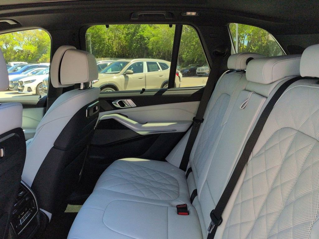 New 2026 BMW X5 xDrive50e w/ Executive Package image 14