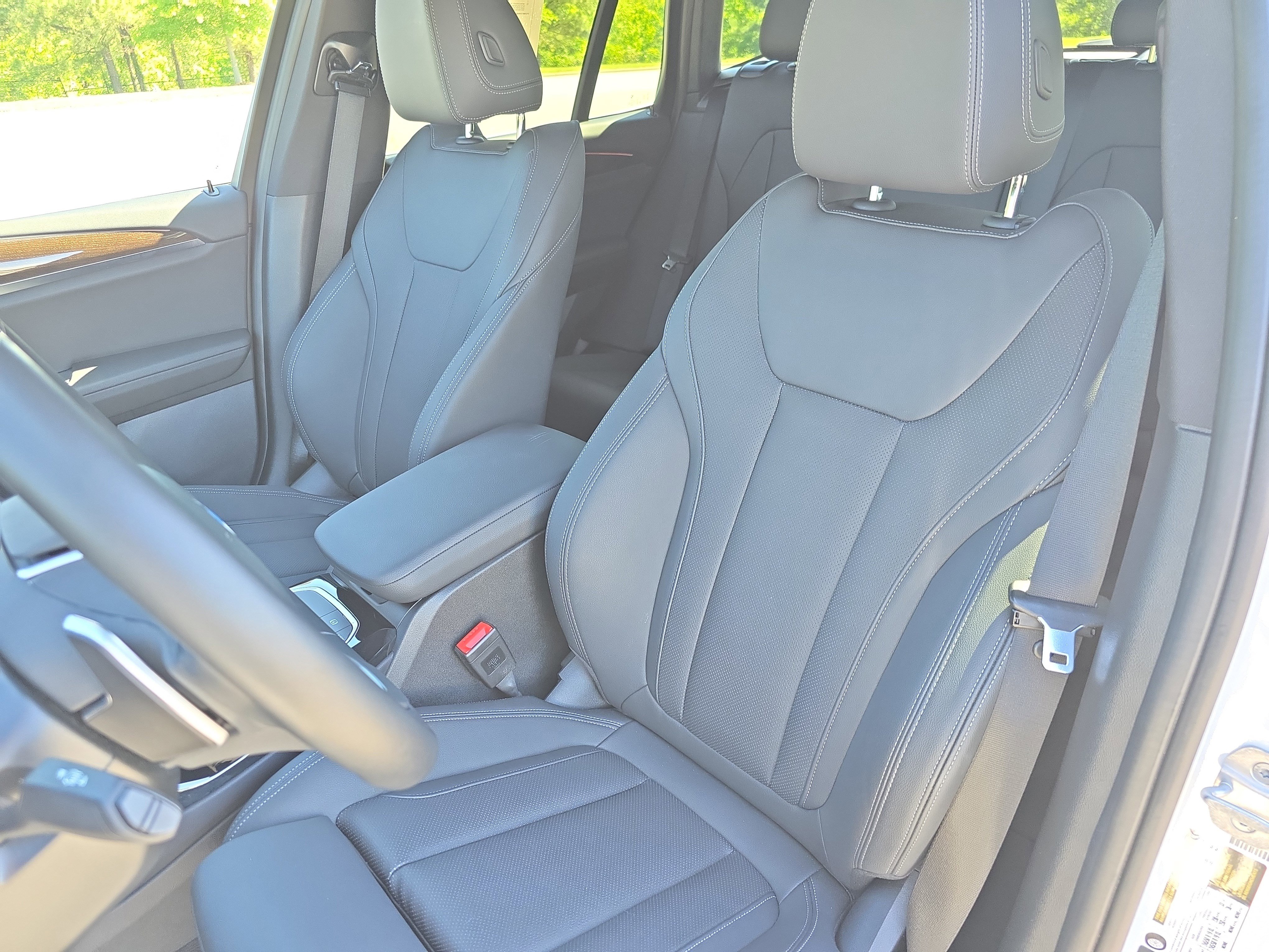 Used 2024 BMW X3 xDrive30i w/ Premium Package w/ZPA AWD/4WD image 15