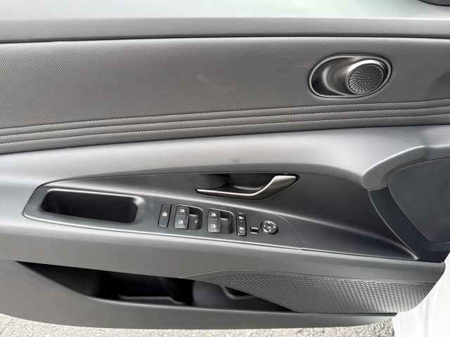 New 2026 Hyundai Elantra SEL Sport FWD image 36
