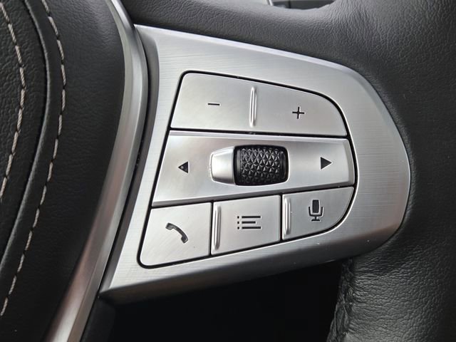 Used 2024 BMW X7 xDrive40i w/ Premium Package image 14