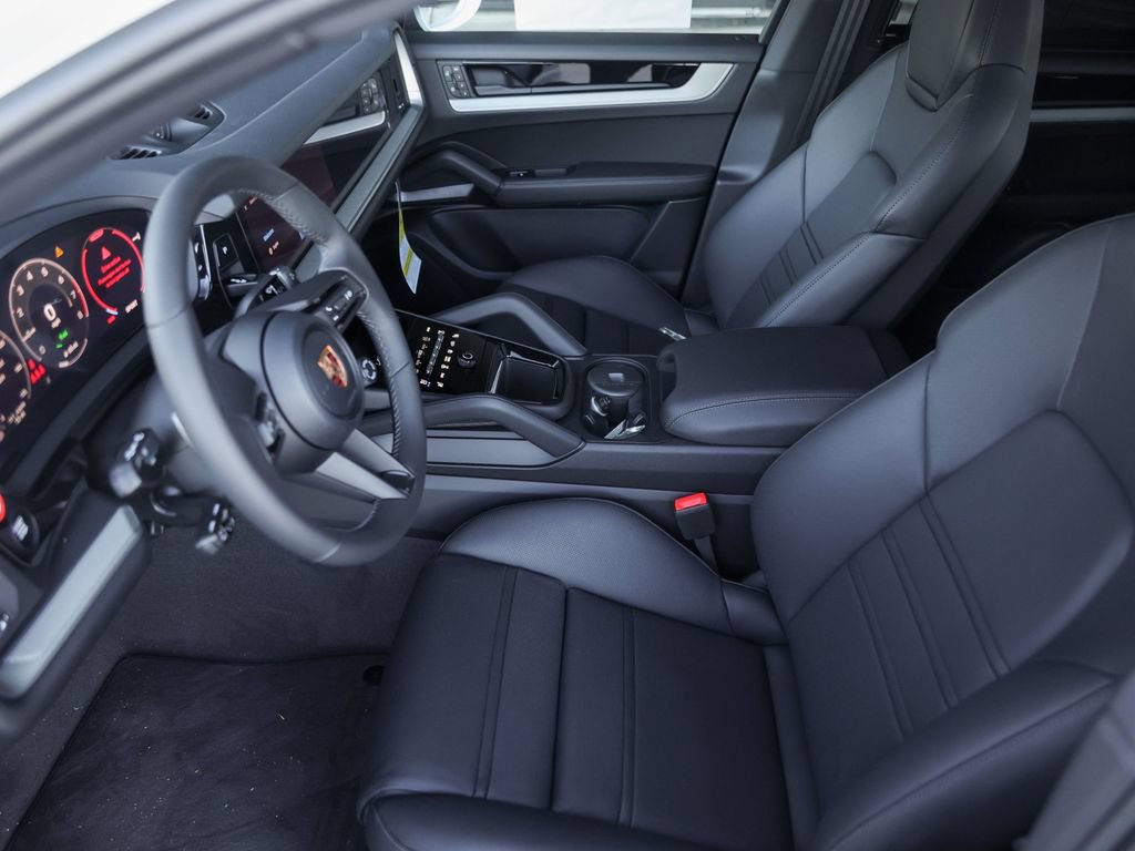 New 2026 Porsche Cayenne E-Hybrid Coupe AWD/4WD image 16