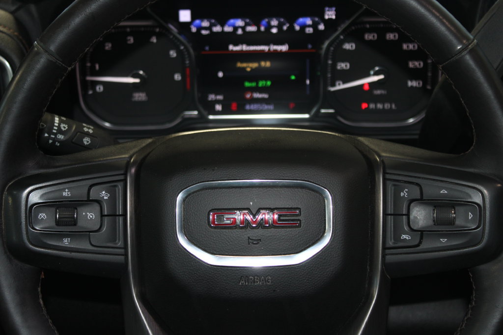 Used 2022 GMC Sierra 1500 AT4 w/ Technology Package AWD/4WD image 13
