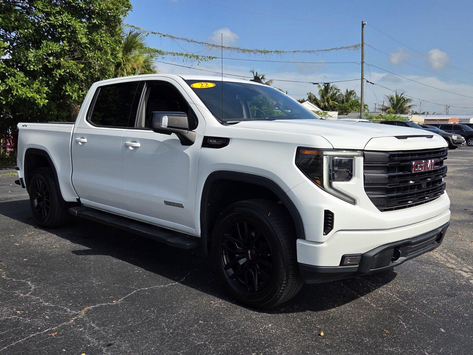 Certified 2022 GMC Sierra 1500 Elevation w/ Elevation Premium Package AWD/4WD image 7