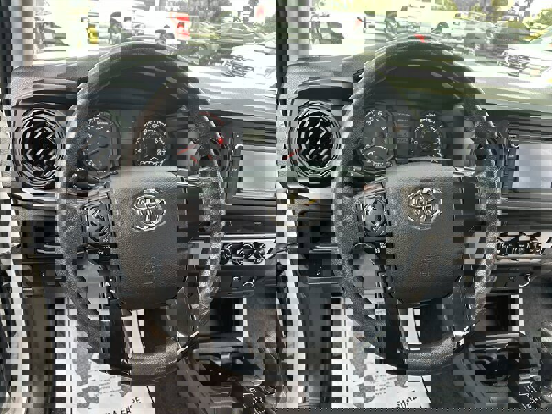 Used 2017 Toyota Tacoma SR image 34