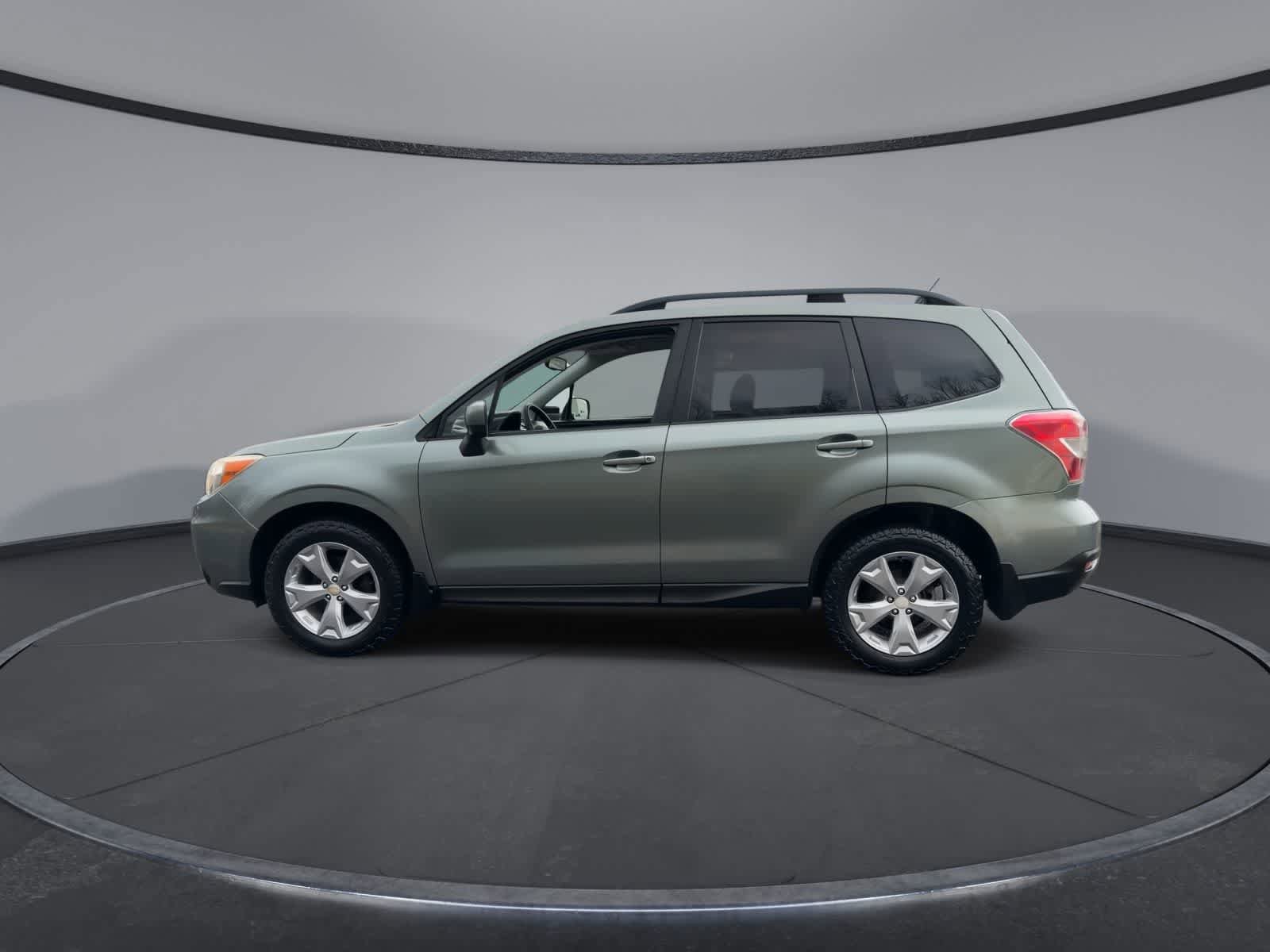 Used 2014 Subaru Forester 2.5i Premium w/ All-Weather Package image 5
