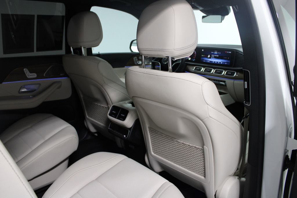 Used 2025 Mercedes-Benz GLS 450 4MATIC image 28