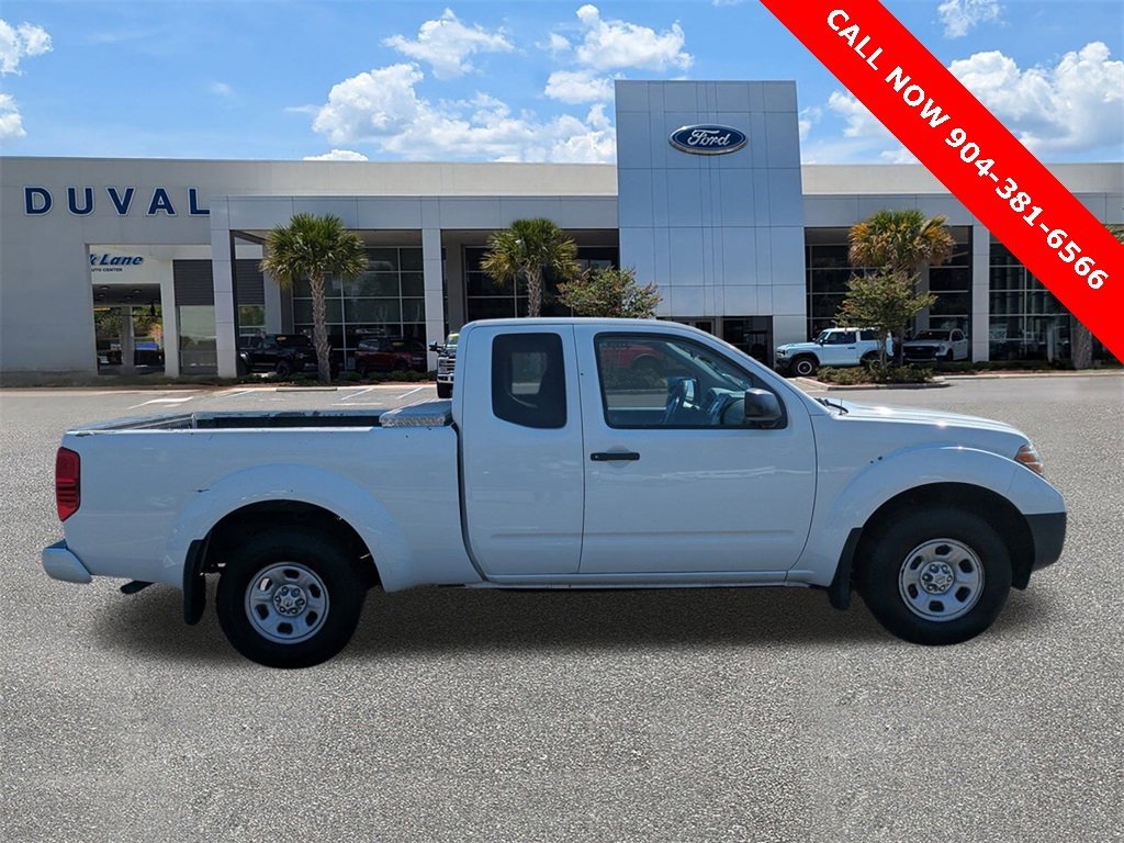 Used 2018 Nissan Frontier S image 2