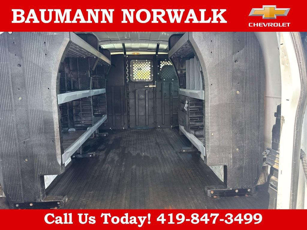 Used 2007 GMC Savana 2500 RWD image 24