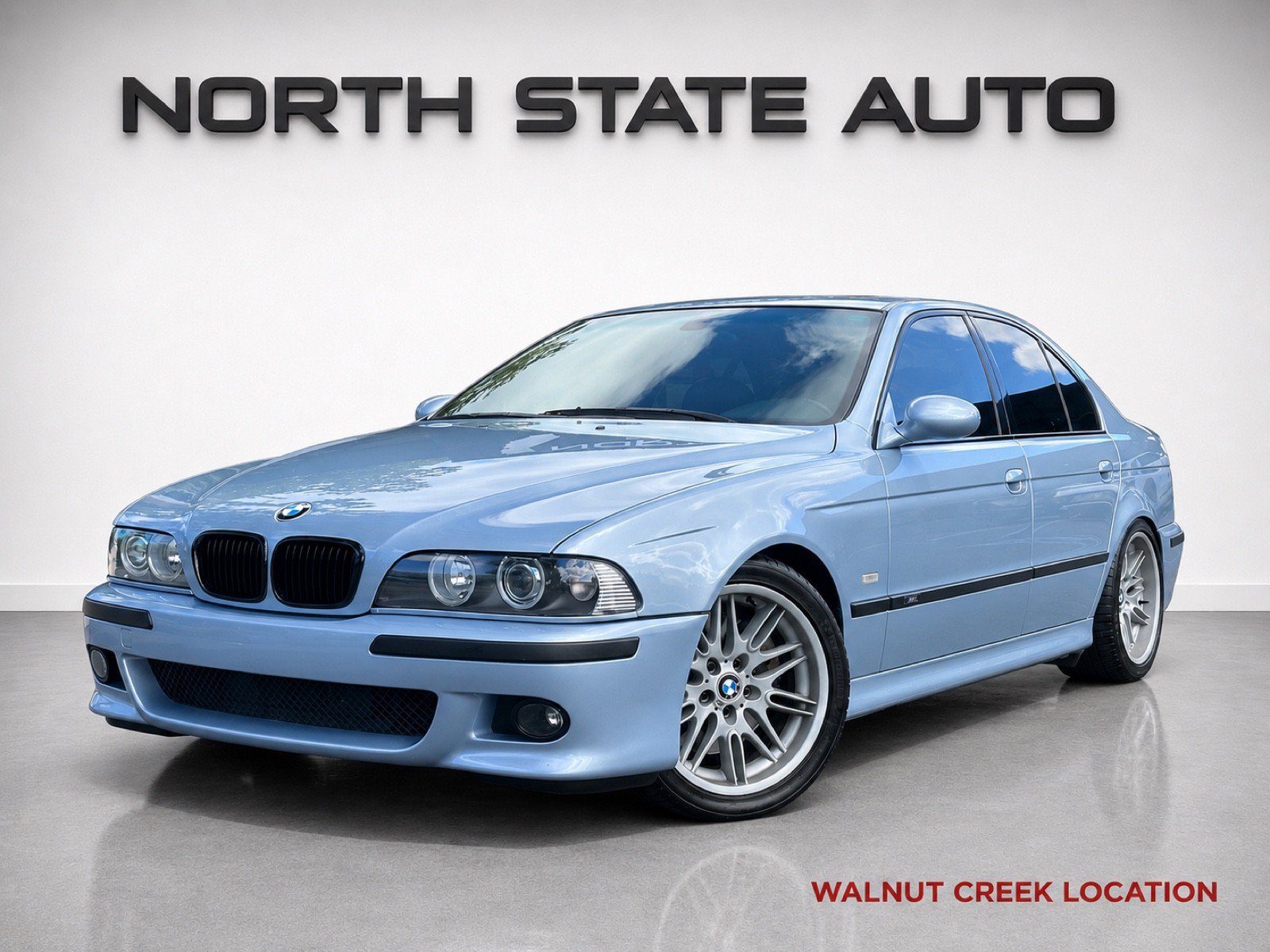 Used 2001 BMW M5 RWD image 1