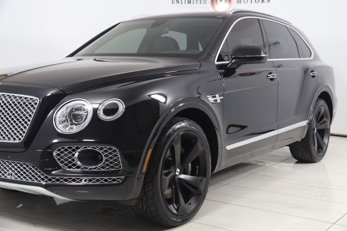 Used 2018 Bentley Bentayga AWD/4WD image 77