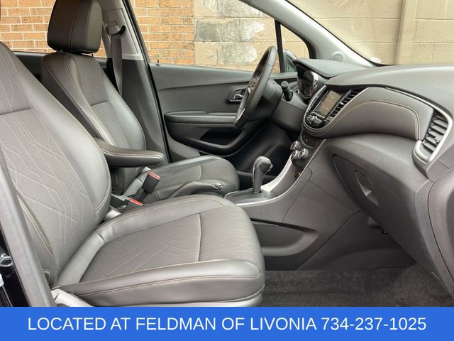 Certified 2022 Chevrolet Trax LT w/ LT Convenience Package image 26