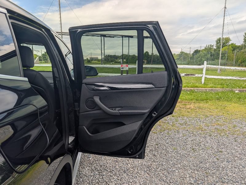 Used 2019 BMW X1 sDrive28i FWD image 12