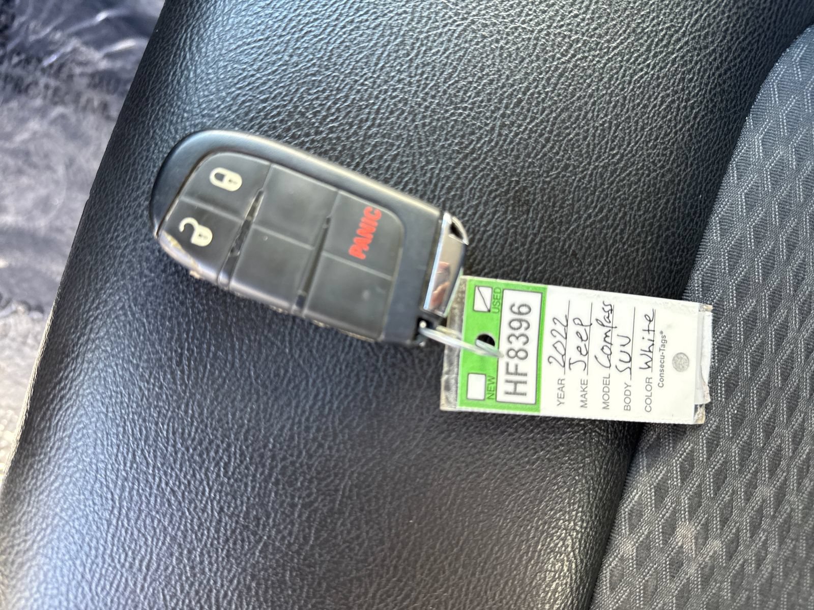 Used 2022 Jeep Compass Latitude FWD image 29