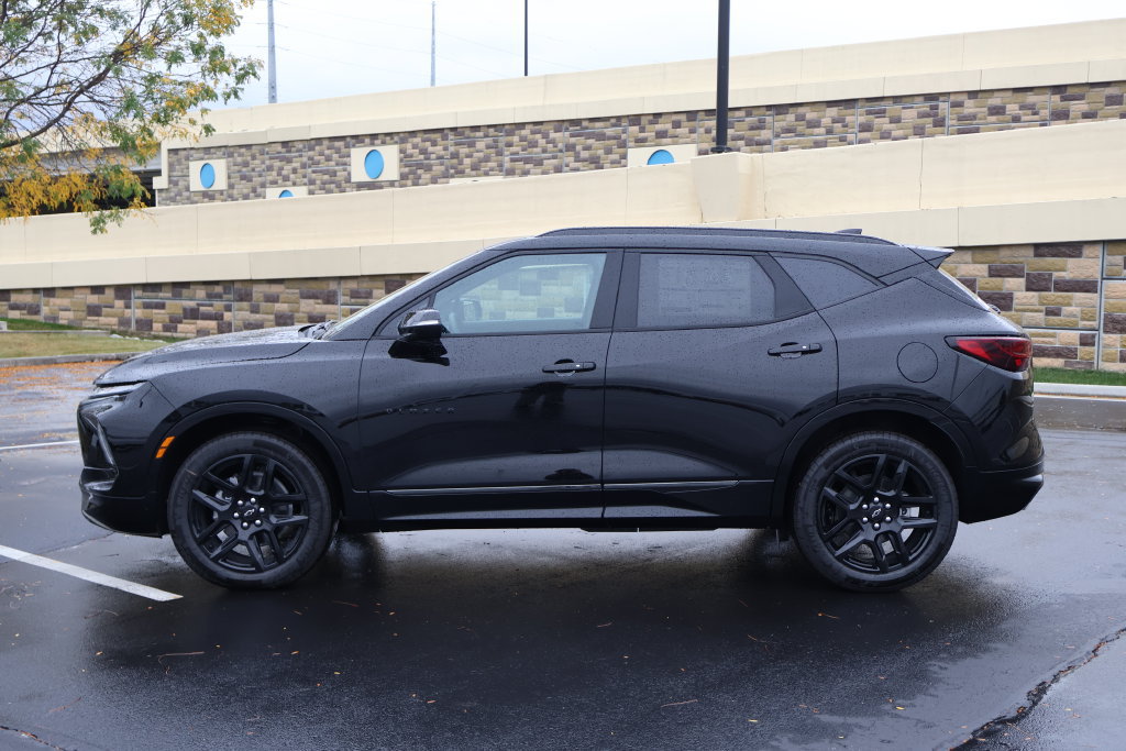 New 2026 Chevrolet Blazer RS w/ Driver Confidence II Package AWD/4WD image 4