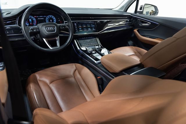 Used 2020 Audi Q7 3.0T Prestige w/ Prestige Package AWD/4WD image 21