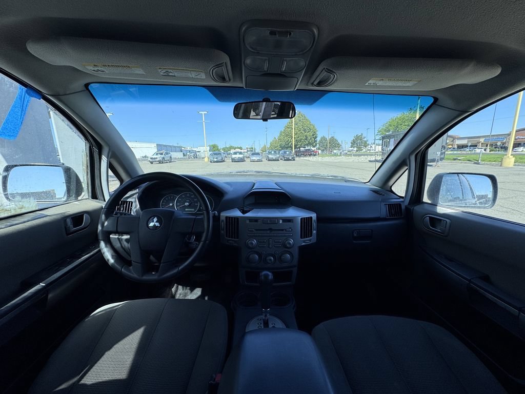 Used 2004 Mitsubishi Endeavor LS AWD/4WD image 27