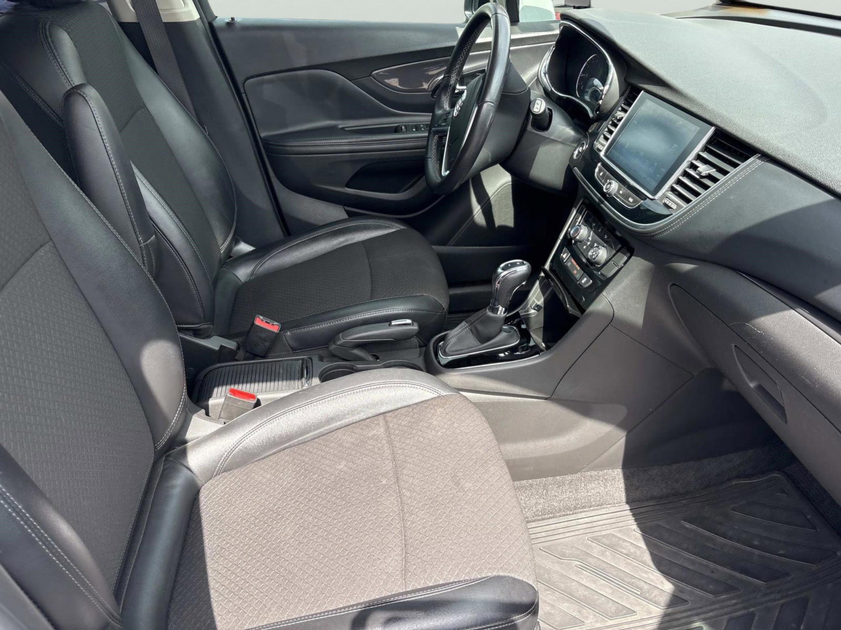 Used 2019 Buick Encore Preferred w/ Safety Package image 21