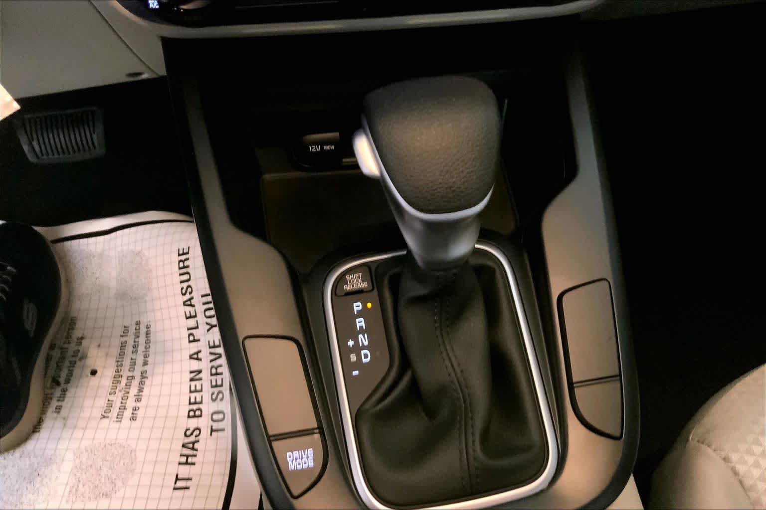 Used 2025 Kia Soul LX w/ LX Technology Package FWD image 16