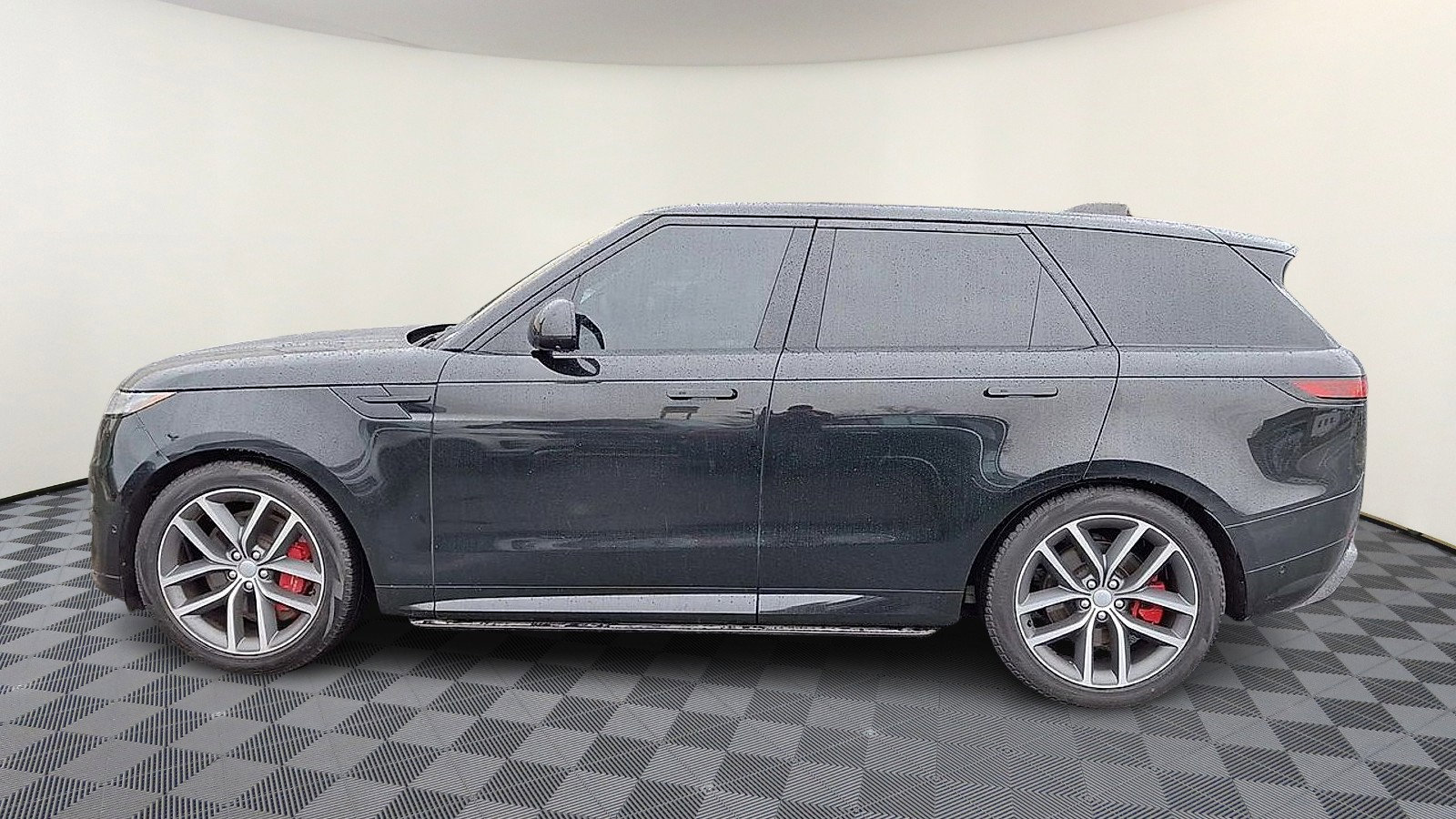 Used 2023 Land Rover Range Rover Sport First Edition image 5
