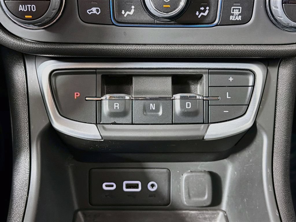 Used 2024 GMC Terrain SLE w/ Driver Convenience Package AWD/4WD image 16