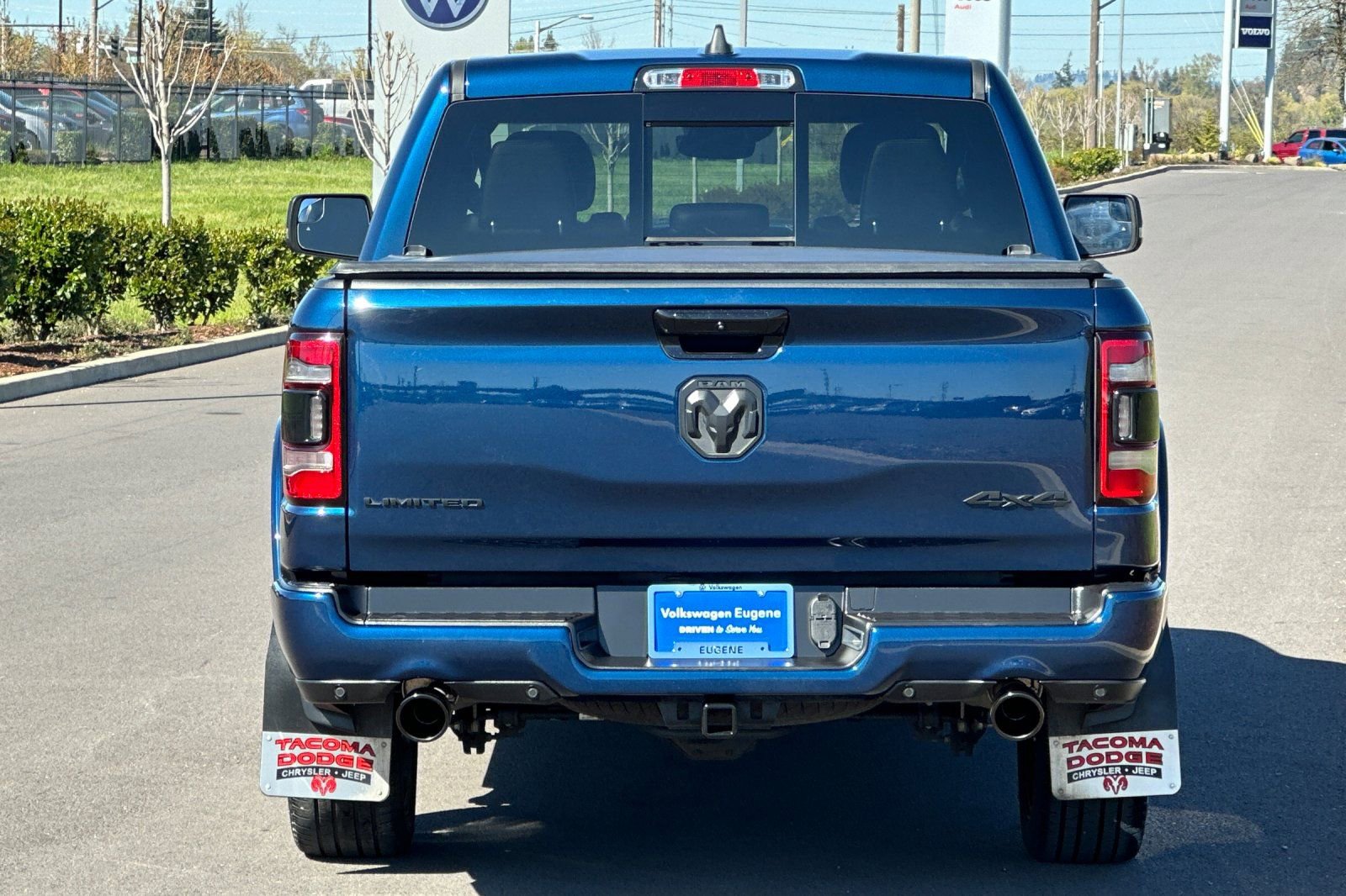 Used 2023 RAM 1500 Limited w/ Night Edition image 4