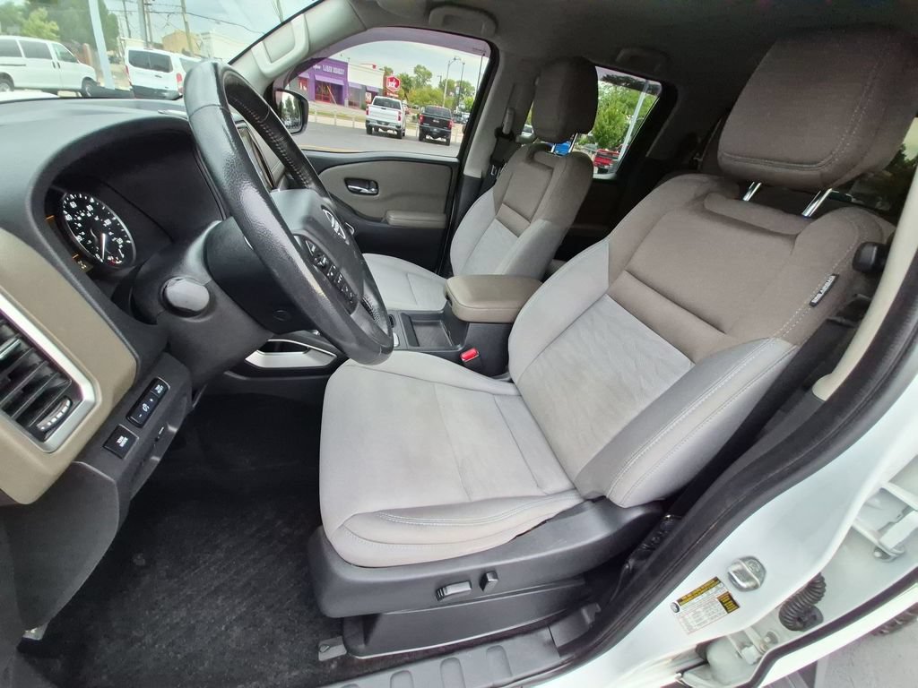 Used 2022 Nissan Frontier SV AWD/4WD image 11