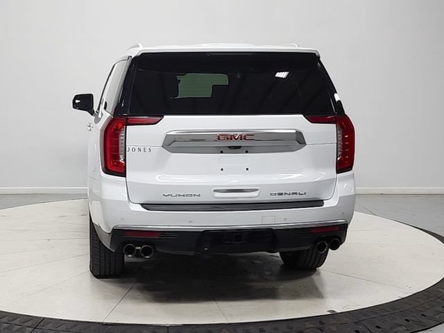 Used 2021 GMC Yukon XL Denali w/ Advanced Technology Package AWD/4WD image 7