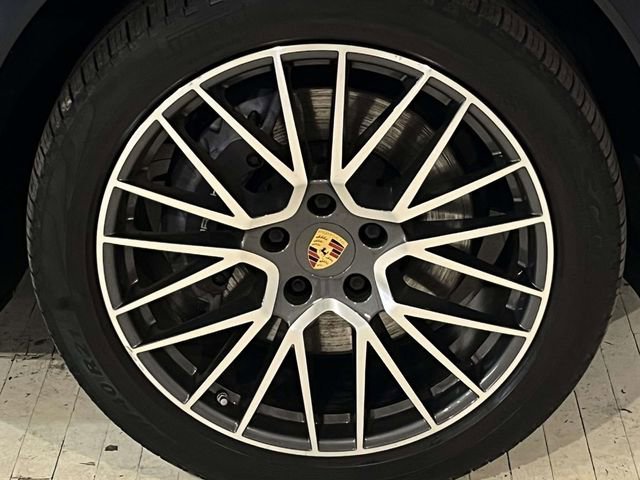 Certified 2021 Porsche Cayenne AWD/4WD image 15