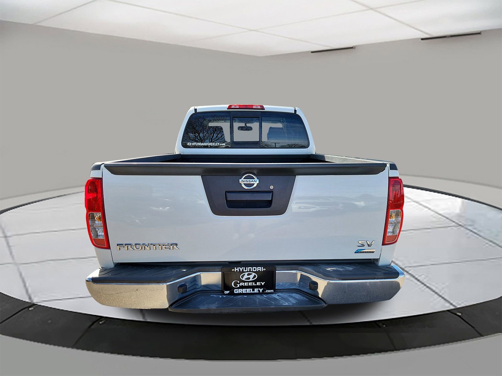 Used 2017 Nissan Frontier SV image 4