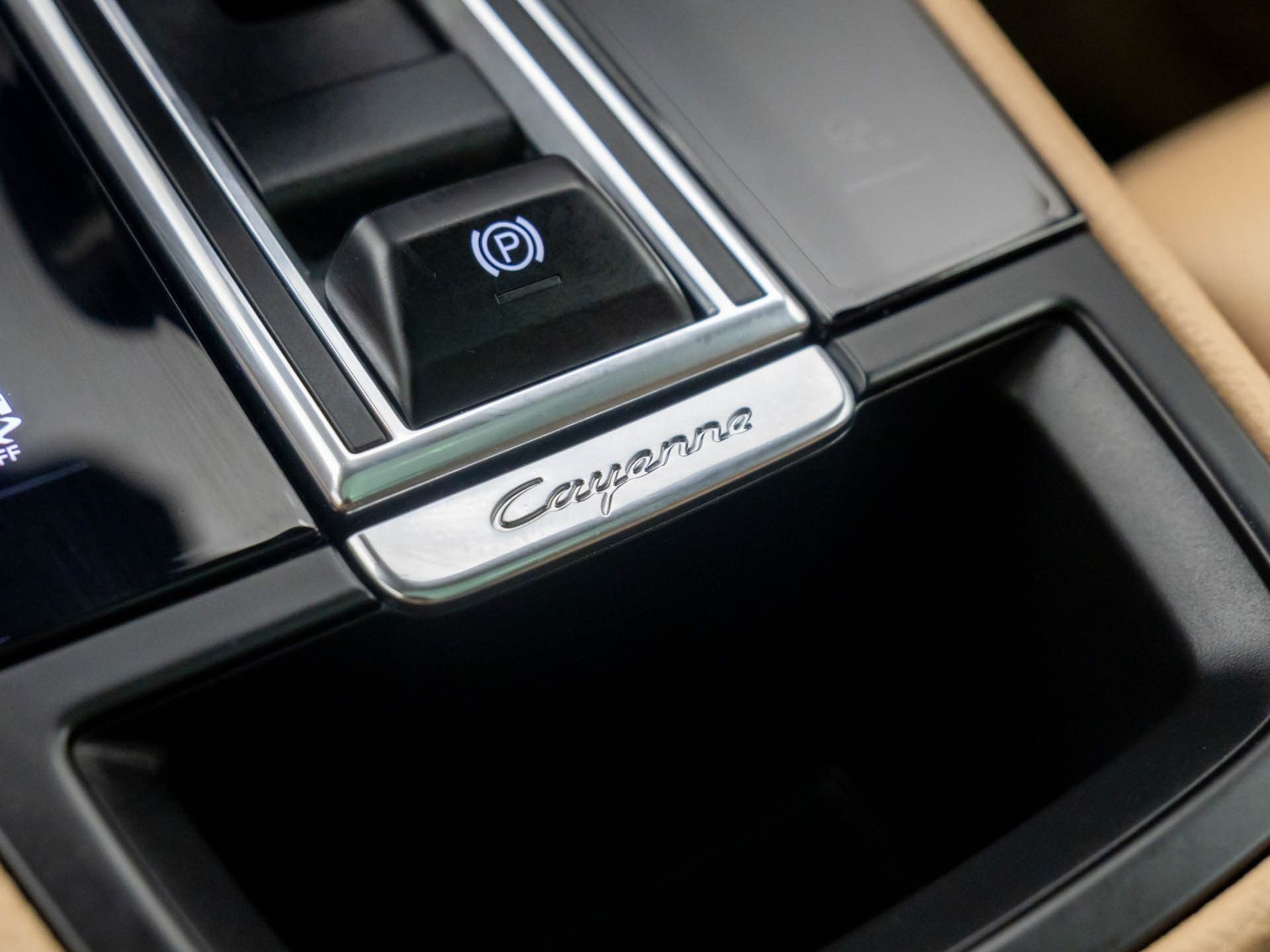 Certified 2020 Porsche Cayenne image 29