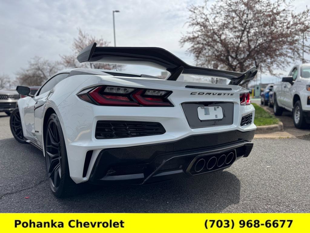 Certified 2024 Chevrolet Corvette Z06 w/ Z07 Performance Package RWD image 4