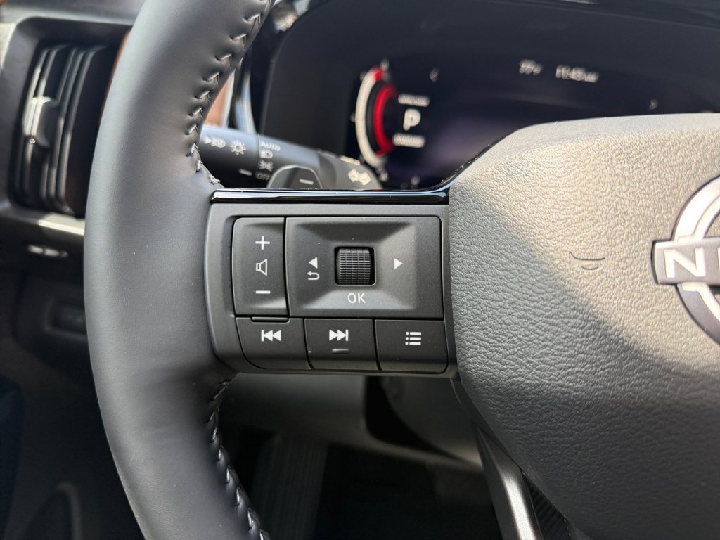 New 2026 Nissan Pathfinder Platinum w/ Cargo Package FWD image 23