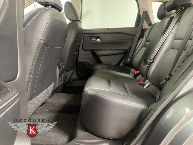 Used 2023 Nissan Rogue SL w/ SL Premium Package image 22